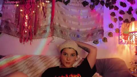 Snapshot of alexiafisher_ chatting on September 16, 4:02 am Alex online show from September 16, 4:02 am