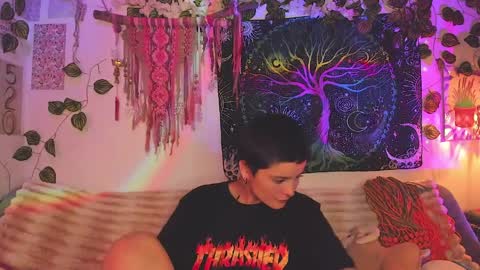 Snapshot of alexiafisher_ chatting on April 7, 3:07 am Alex online show from April 7, 3:07 am