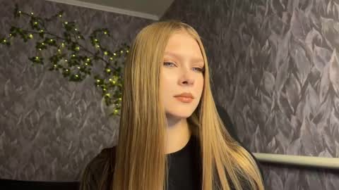 Alexia online show from May 31, 12:56 pm