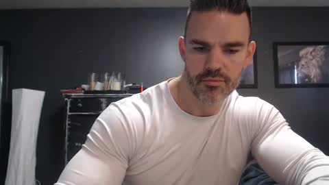 Alex online show from November 18, 2:43 pm