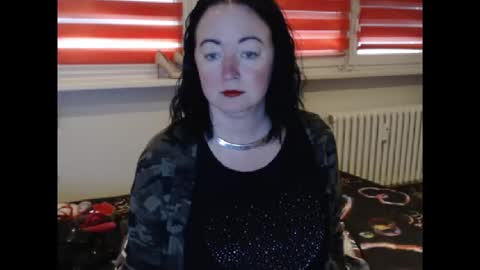 alexie33 online show from February 4, 9:37 am