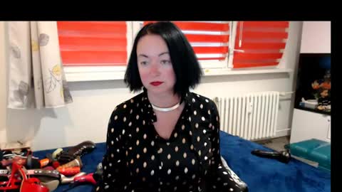 Snapshot of alexie33 chatting on July 22, 10:51 am alexie33 online show from July 22, 10:51 am