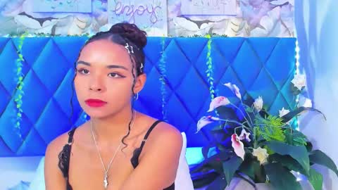 Snapshot of alexiiabrown chatting on May 18, 4:35 pm Alexia Brown online show from May 18, 4:35 pm