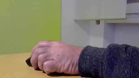 Snapshot of alexio69 chatting on February 14, 3:20 pm alexio69 online show from February 14, 3:20 pm