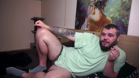 Snapshot of alexirr chatting on December 2, 1:36 am Alex online show from December 2, 1:36 am