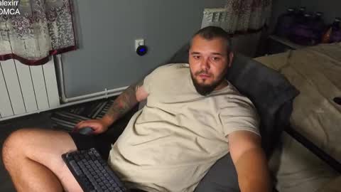 Snapshot of alexirr chatting on October 28, 9:17 pm Alex online show from October 28, 9:17 pm