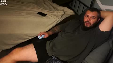 Snapshot of alexirr chatting on November 22, 9:36 pm Alex online show from November 22, 9:36 pm