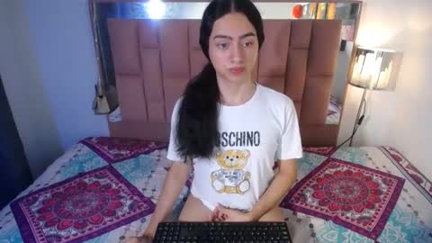 -- ALEXIS -- online show from October 1, 2:17 am