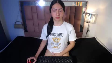 -- ALEXIS -- online show from October 14, 1:06 am