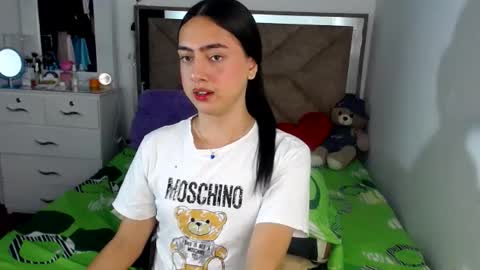 -- ALEXIS -- online show from June 14, 1:36 am