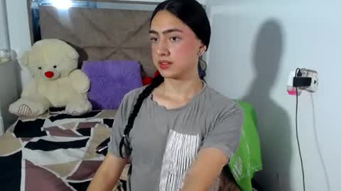 Snapshot of alexis_brown11 chatting on July 24, 2:09 am -- ALEXIS -- online show from July 24, 2:09 am