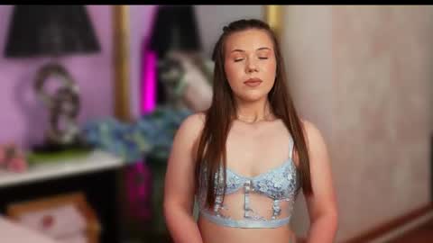 Alexis online show from June 15, 5:37 pm