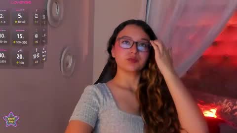 alexis_scott__ online show from June 12, 4:11 am