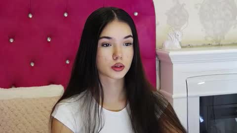 Snapshot of alexisdevine chatting on November 2, 5:21 am alexisdevine online show from November 2, 5:21 am