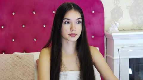 Snapshot of alexisdevine chatting on November 3, 5:20 am alexisdevine online show from November 3, 5:20 am