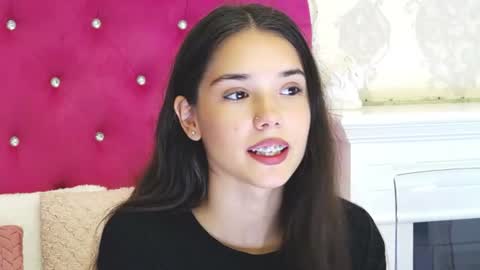 alexisdevine online show from August 3, 4:22 am