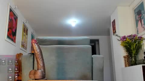 Snapshot of alexislondon_ chatting on November 20, 2:34 am Alexis London online show from November 20, 2:34 am