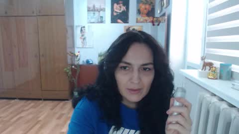 AlexisMillers online show from September 29, 8:30 am