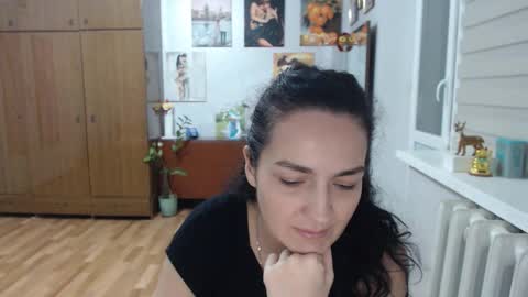 AlexisMillers online show from December 14, 11:53 pm