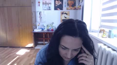 Snapshot of alexismillers chatting on March 5, 11:50 am AlexisMillers online show from March 5, 11:50 am