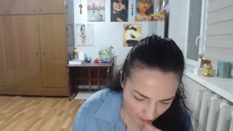 Snapshot of alexismillers chatting on March 15, 9:21 pm AlexisMillers online show from March 15, 9:21 pm