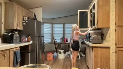alexispaige06 online show from July 23, 3:04 am