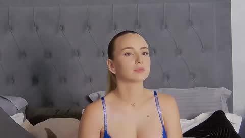 Alexis online show from October 12, 7:29 am