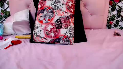 Snapshot of alexita_sweet chatting on June 11, 8:29 pm alexita_sweet online show from June 11, 8:29 pm