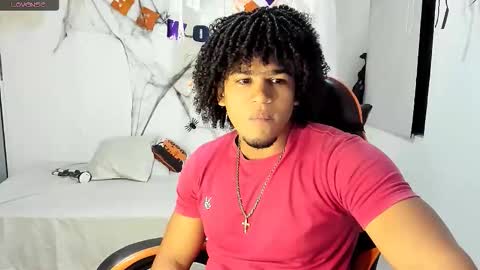 Snapshot of alexj_black chatting on October 22, 11:21 am ALEXJ BLACK online show from October 22, 11:21 am