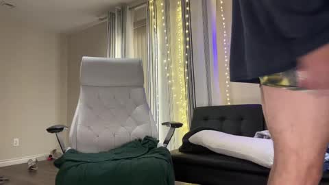 Alex Mann online show from October 31, 5:03 pm