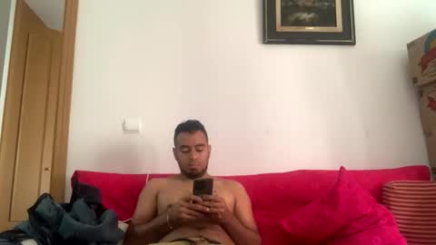 Snapshot of alexospina55 chatting on December 16, 12:43 pm alexospina55 online show from December 16, 12:43 pm