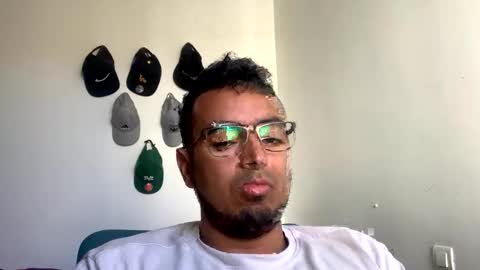 alexospina55 online show from April 1, 2:25 pm