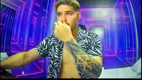 Alex online show from September 29, 7:08 pm