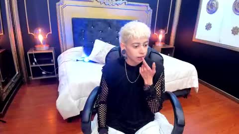 Alex online show from September 17, 7:26 pm