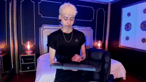 Alex online show from September 18, 7:16 pm