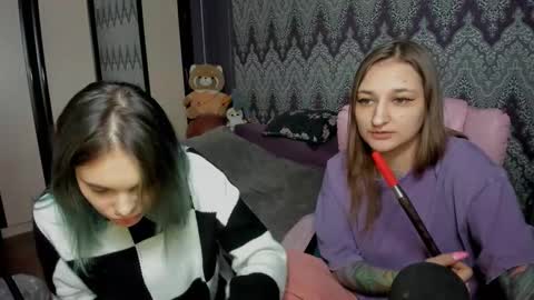 Snapshot of alexracc00n chatting on January 28, 4:52 pm Alex online show from January 28, 4:52 pm