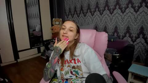 Snapshot of alexracc00n chatting on January 29, 10:58 am Alex online show from January 29, 10:58 am