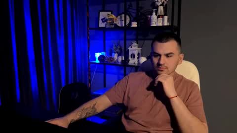 Snapshot of alexray20 chatting on March 15, 6:14 pm Alex online show from March 15, 6:14 pm