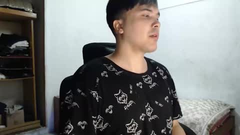 Snapshot of alexriversx chatting on March 22, 7:50 pm Alexander online show from March 22, 7:50 pm