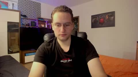 alexs9xtime online show from May 12, 2:36 pm