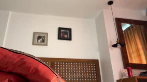 Snapshot of alexwos chatting on February 15, 7:51 am Alex online show from February 15, 7:51 am