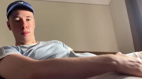 Snapshot of alexwos chatting on February 24, 12:47 pm Alex online show from February 24, 12:47 pm