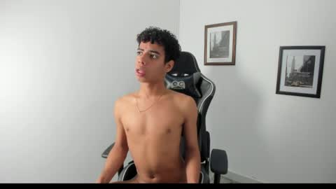 alexx_cum18 online show from July 22, 2:53 pm