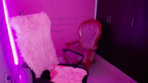 alexxa_1111 online show from October 8, 10:07 pm