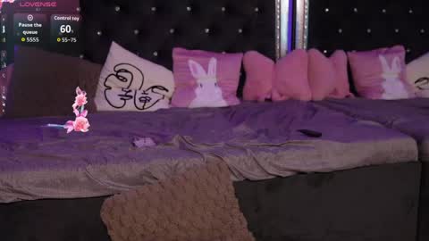 Snapshot of alexxisrae chatting on May 26, 3:57 am Alexxis Rae online show from May 26, 3:57 am
