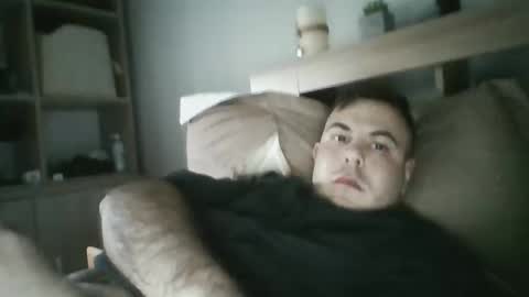 alexxro20 online show from February 2, 3:33 pm