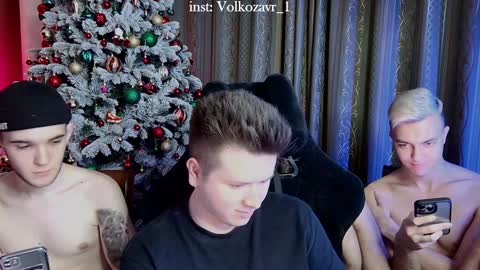 AlexDimaIgor online show from December 17, 10:43 pm