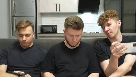 AlexDimaIgor online show from May 22, 8:36 pm