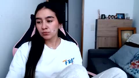 alexyferrer1 online show from July 27, 8:38 pm