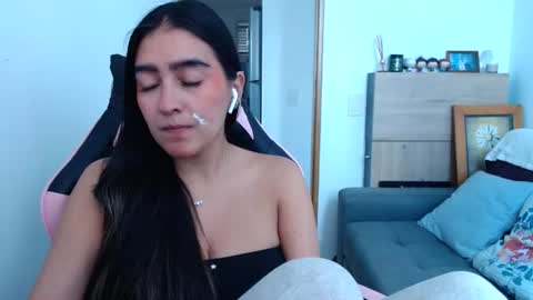 alexyferrer1 online show from July 28, 3:08 pm